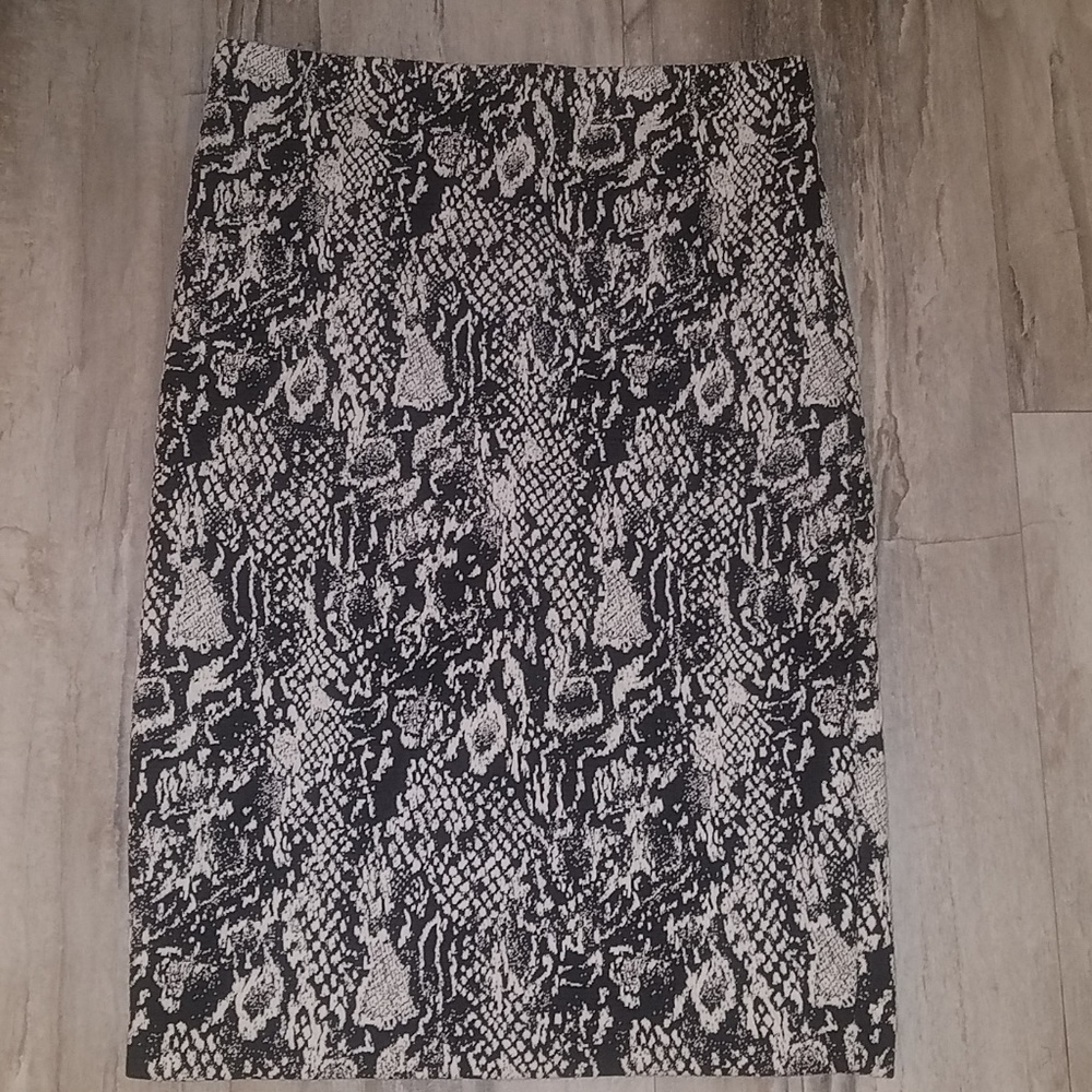 New york & company skirt